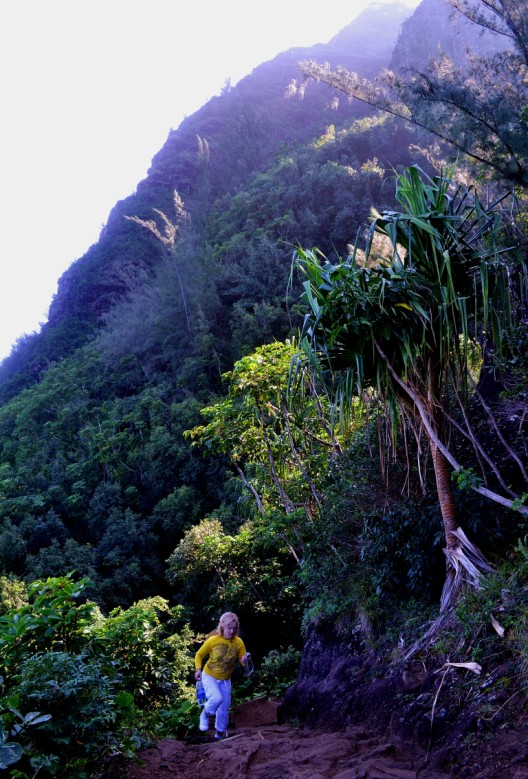 Climbing Kalalau trail